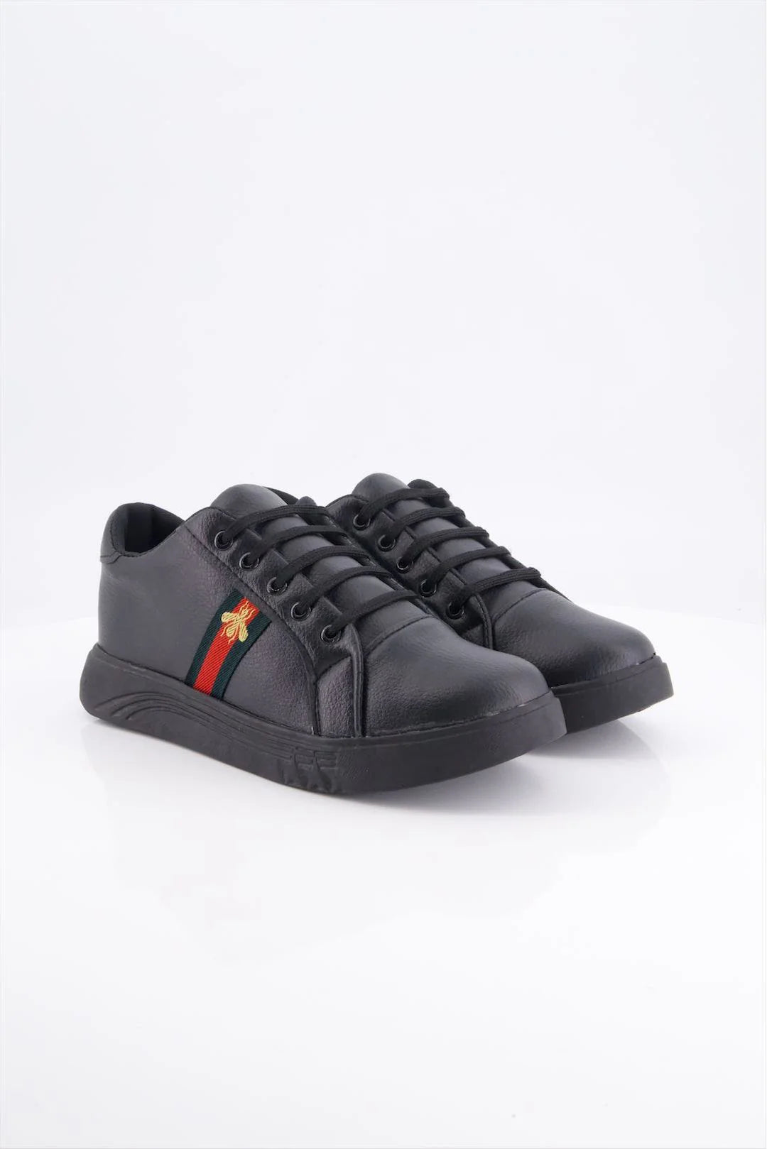 Buzz-Line Black Sneaker - 055