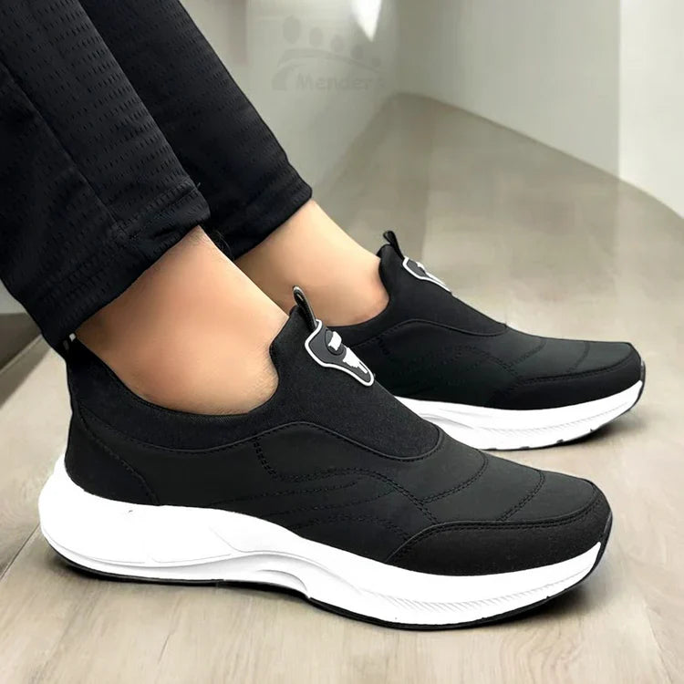 CLOUD WALKER  MEN SHOES EASE ON BLACK